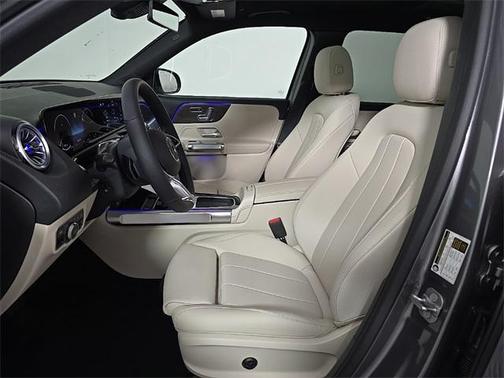 2025 Mercedes-Benz GLB 250 4MATIC
