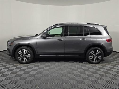 2025 Mercedes-Benz GLB 250 4MATIC