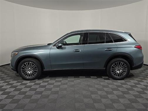 2025 Mercedes-Benz GLC 300 4MATIC