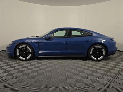 2025 Porsche Taycan 4