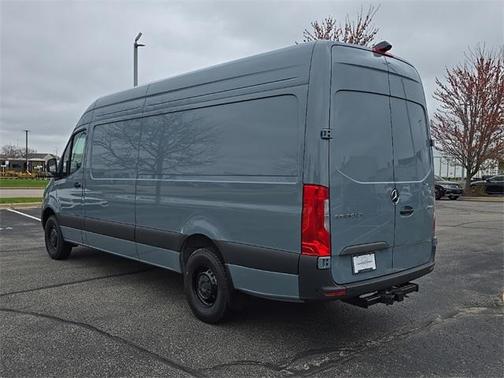 2025 Mercedes-Benz Sprinter 2500 High Roof