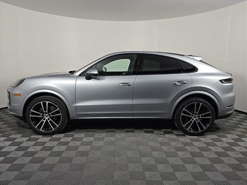 2025 Porsche Cayenne Base