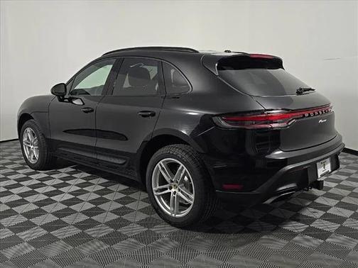 2025 Porsche Macan T