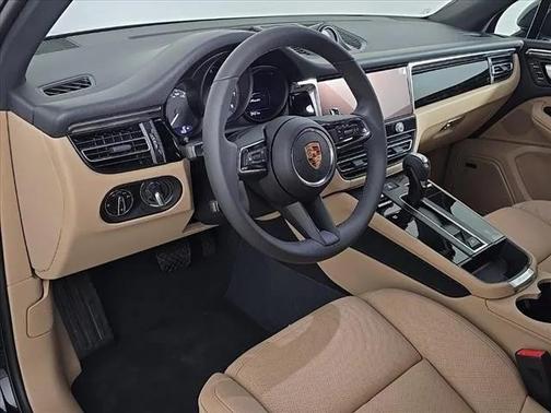 2025 Porsche Macan T