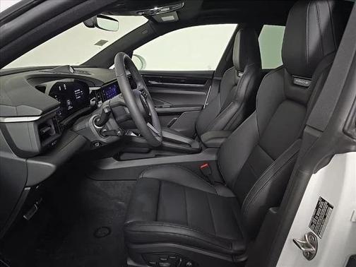 2025 Porsche Macan 4S