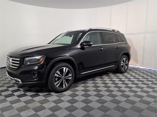 2025 Mercedes-Benz GLB 250 4MATIC