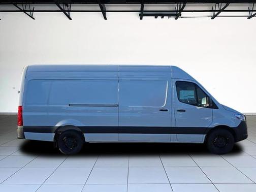 2026 Mercedes-Benz Sprinter 2500 High Roof