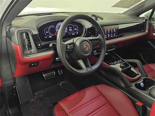 2024 Porsche Cayenne Base (Tiptronic)