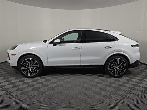 2024 Porsche Cayenne Base (Tiptronic)