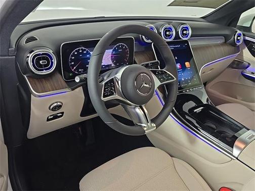 2026 Mercedes-Benz GLC 300 4MATIC