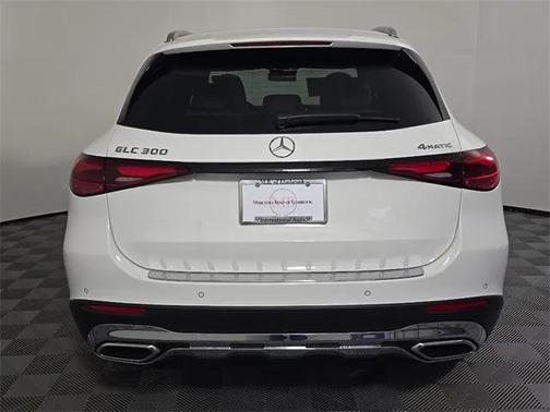2026 Mercedes-Benz GLC 300 4MATIC
