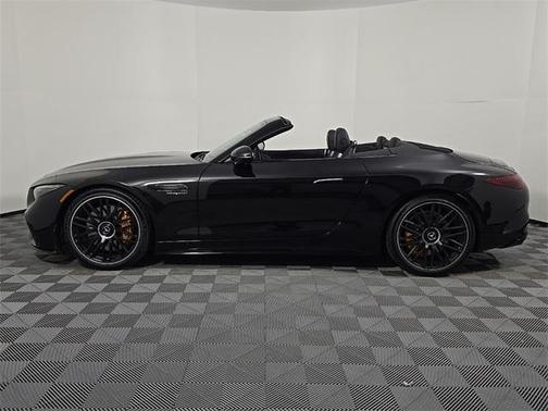 2022 Mercedes-Benz AMG SL 63 Base