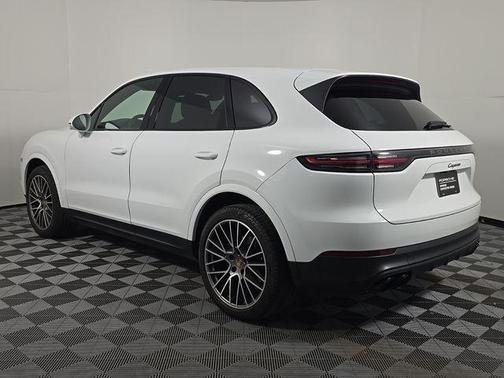 White 2023 Porsche Cayenne Platinum Edition