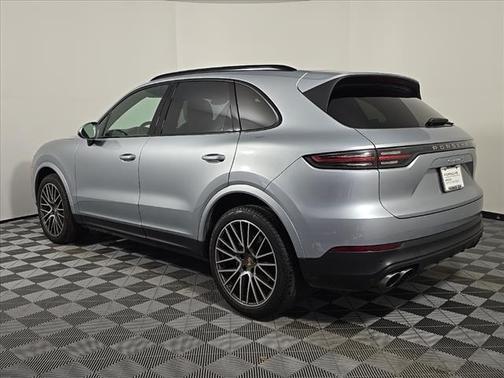2022 Porsche Cayenne S