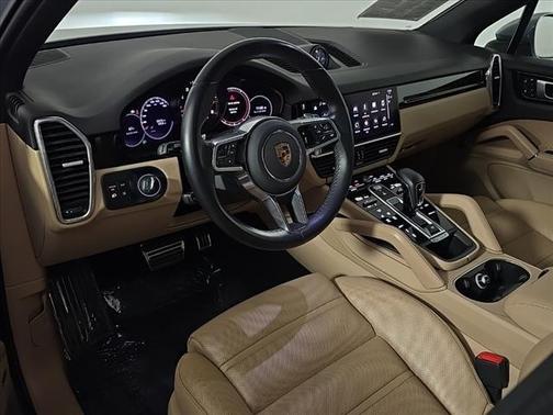 2022 Porsche Cayenne S
