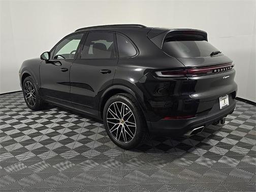 2025 Porsche Cayenne Base