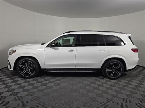 2026 Mercedes-Benz GLS 450 4MATIC