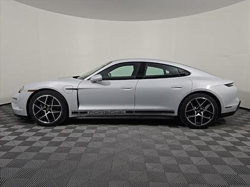 2025 Porsche Taycan 4