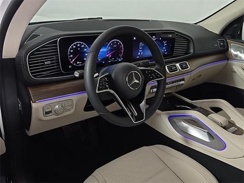 2025 Mercedes-Benz GLS 450 4MATIC