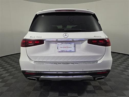 2025 Mercedes-Benz GLS 450 4MATIC