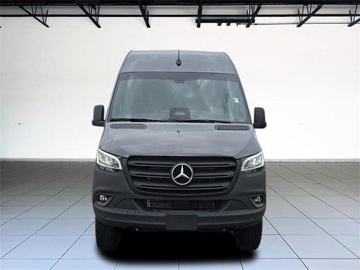 2025 Mercedes-Benz Sprinter 2500 High Roof