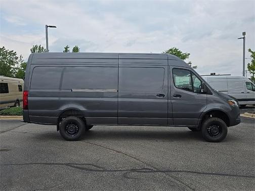 2025 Mercedes-Benz Sprinter 2500 High Roof