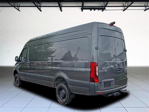 2025 Mercedes-Benz Sprinter 2500 High Roof