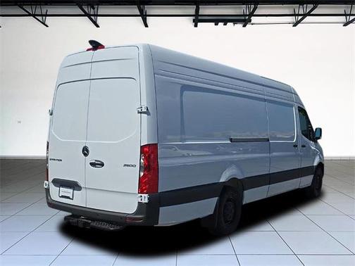 2025 Mercedes-Benz Sprinter 2500 High Roof