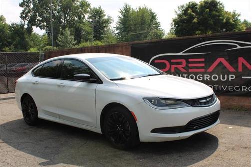 2017 Chrysler 200 Touring