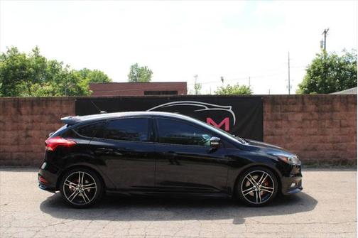 2016 Ford Focus ST ST