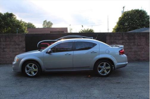 2013 Dodge Avenger SE