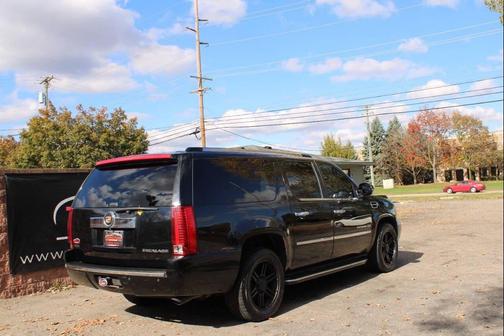 2012 Cadillac Escalade ESV Luxury