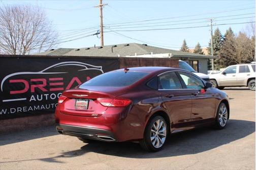 2016 Chrysler 200 S