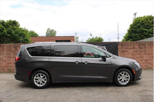 2018 Chrysler Pacifica Touring