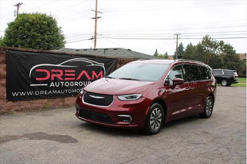 2021 Chrysler Pacifica Hybrid Touring L