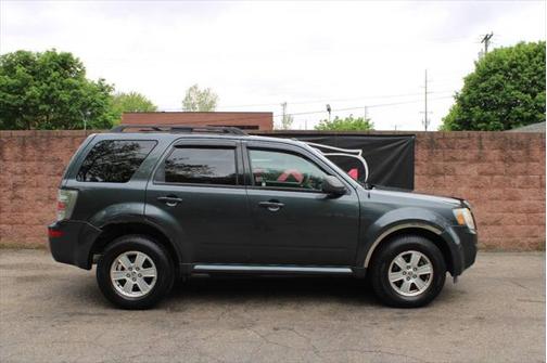 2010 Mercury Mariner V6 4dr SUV