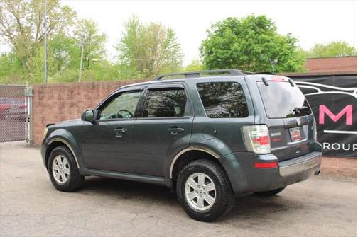 2010 Mercury Mariner V6 4dr SUV