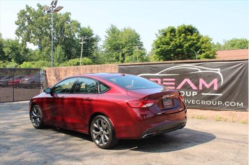2015 Chrysler 200 S