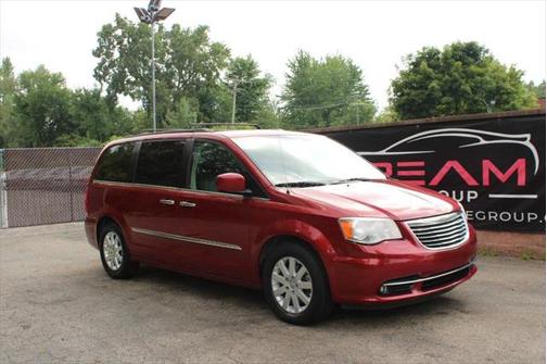2015 Chrysler Town & Country Touring