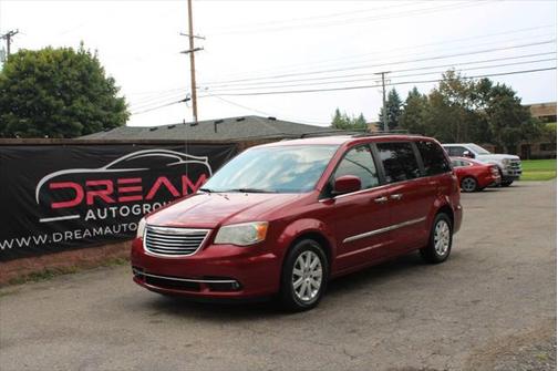2015 Chrysler Town & Country Touring