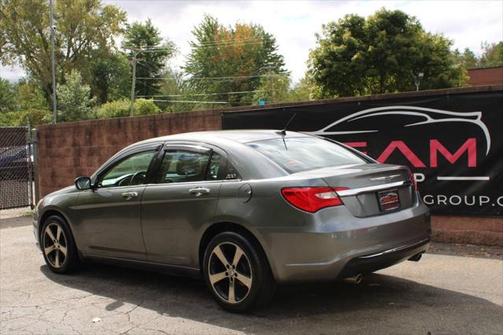 2012 Chrysler 200 Limited