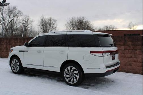 2022 Lincoln Navigator Reserve