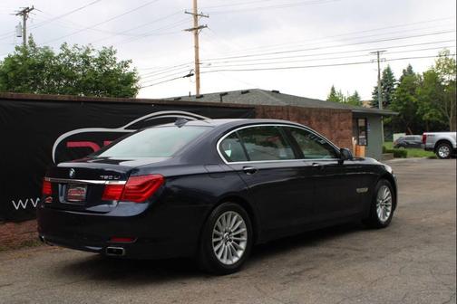 2011 BMW 750 Li xDrive