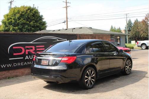 2013 Chrysler 200 Touring