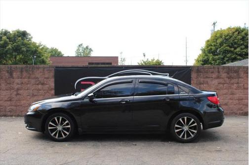 2013 Chrysler 200 Touring