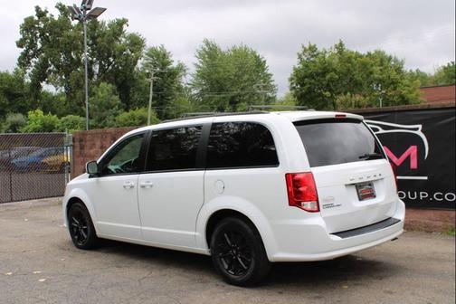 2020 Dodge Grand Caravan SE