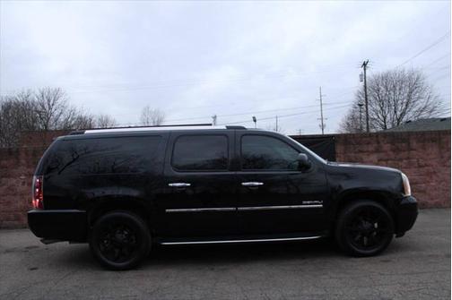 2011 GMC Yukon XL Denali