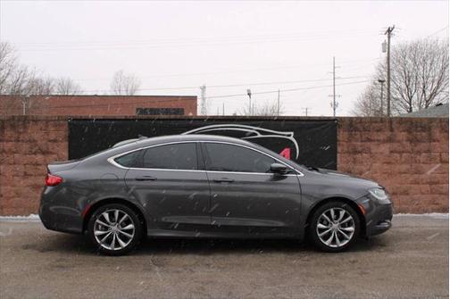 2016 Chrysler 200 S