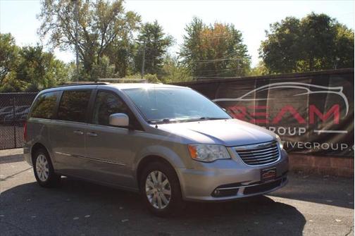 2013 Chrysler Town & Country Touring