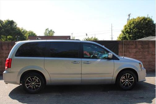 2017 Dodge Grand Caravan GT